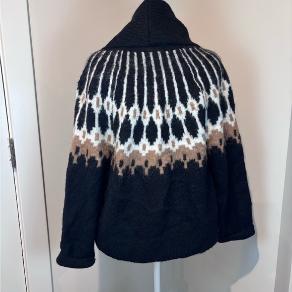 Banana Republic Open Front Cardigan Sweater – Black/Tan/White Patterned Knit (M) - Picture 2 of 13